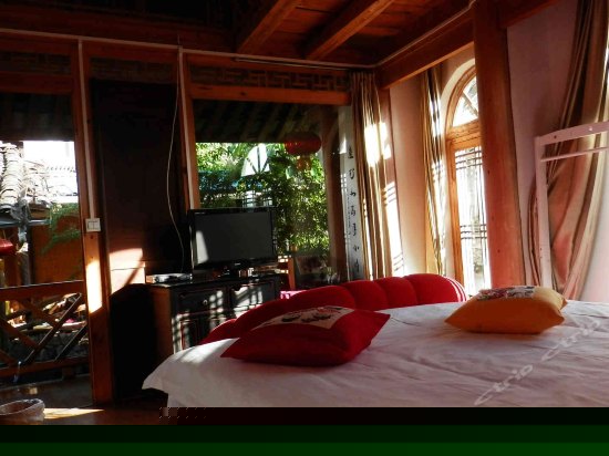 二楼阳光观景大床房