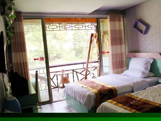 临江大阳台观景房（简.爱）