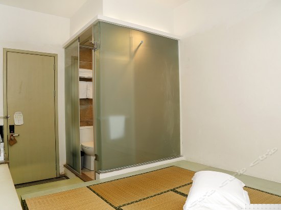 百年古道榻榻米房