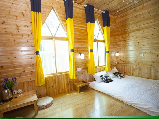 特色木屋主题房