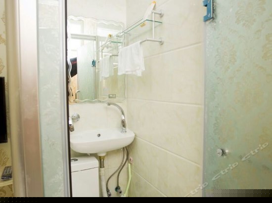 单人旅行房(无窗)