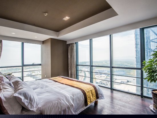 豪华海市双景双卧套房