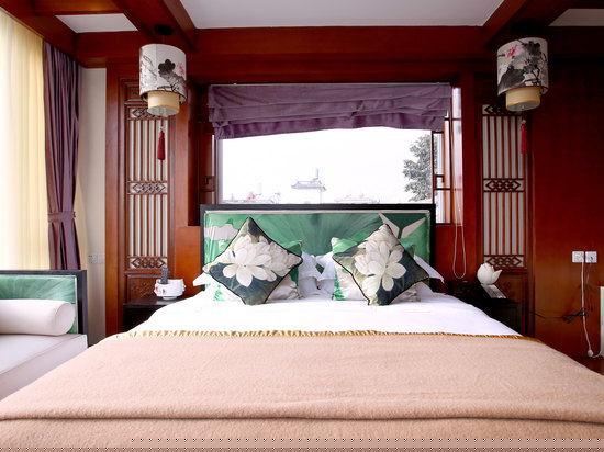 青瓷温馨大床房
