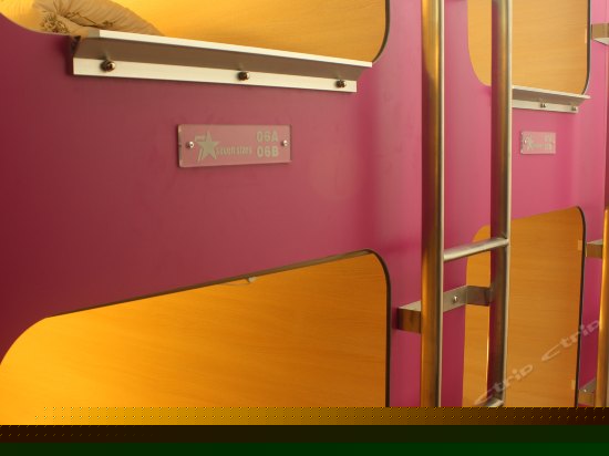 温馨六人房（床位房）（公卫）