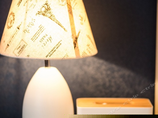 悟空哥特大床房