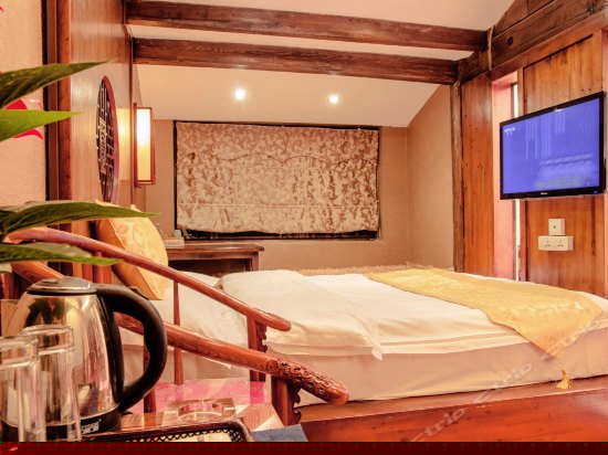 雪山语唯美大床房