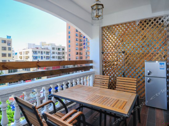 精品蜜月阳台房