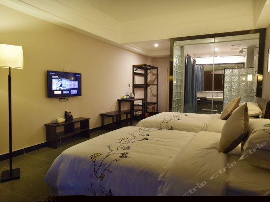 夏天特色双床房