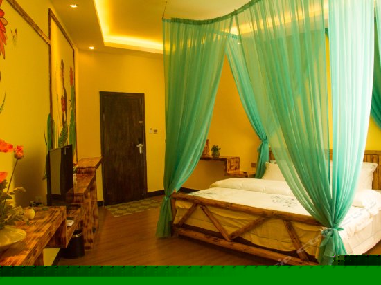 阳光蜜月大床房