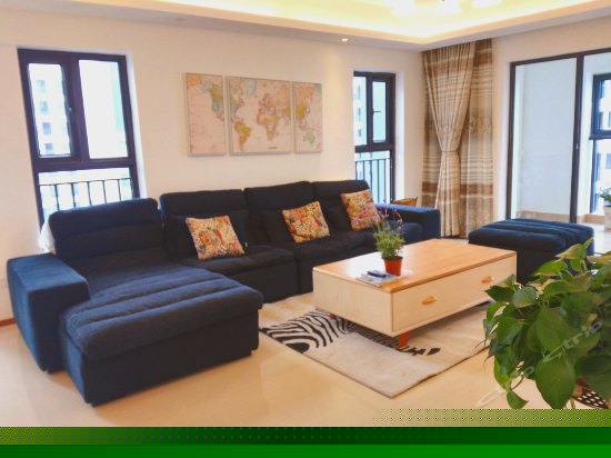 普罗旺斯薰衣草主题180度海景三居室套房