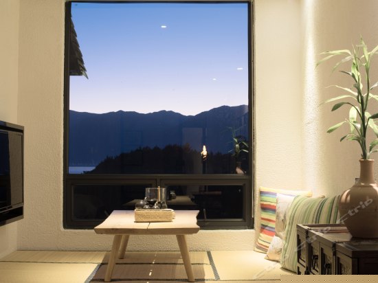 山居院露台海景标间