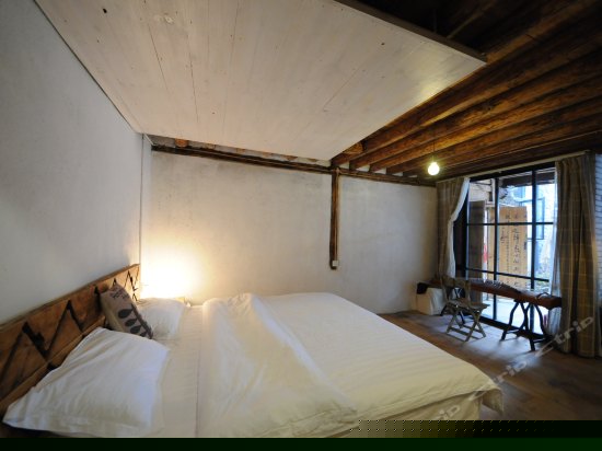 舍春水一楼大床