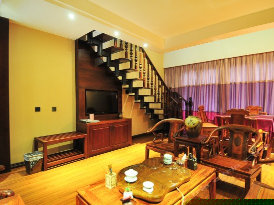 尊享豪华复式套房（双卫生间）