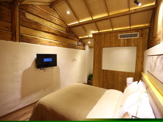 陌上花开（复式大床房）