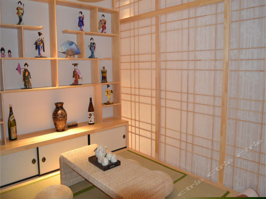 日式榻榻米阳光房