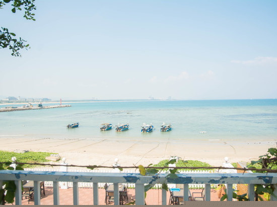 180°海景房