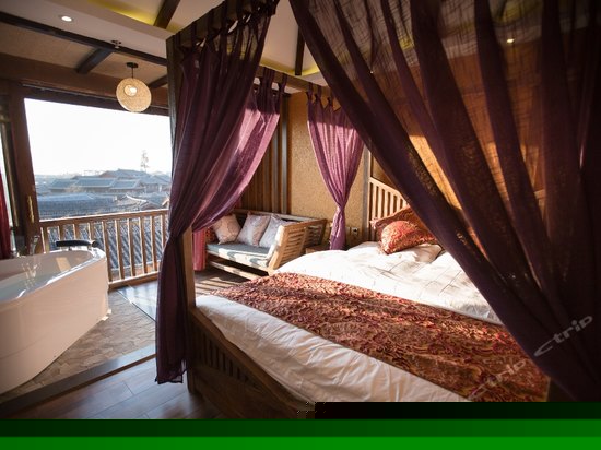 二楼精品观景大床