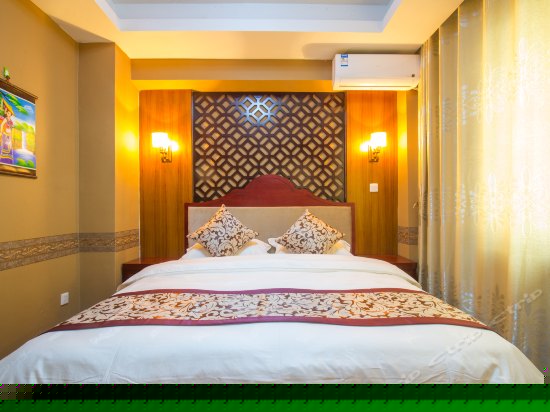 豪华阳台江景套房