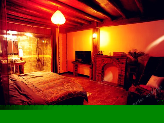 蜜月圆床房（伍月）