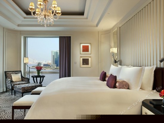 特级豪华江景套房