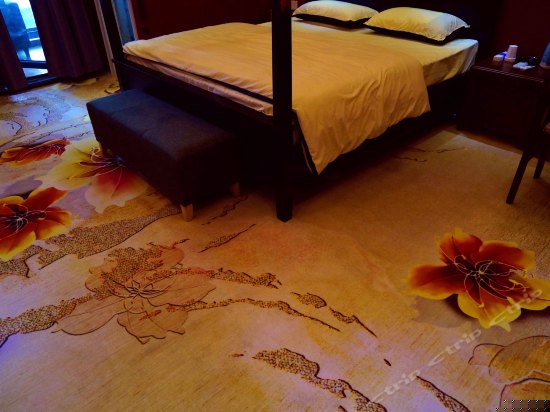 古典中式主题影院房