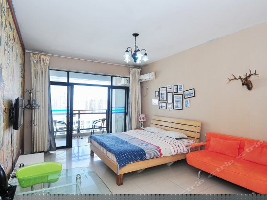 雅致侧海景大床房