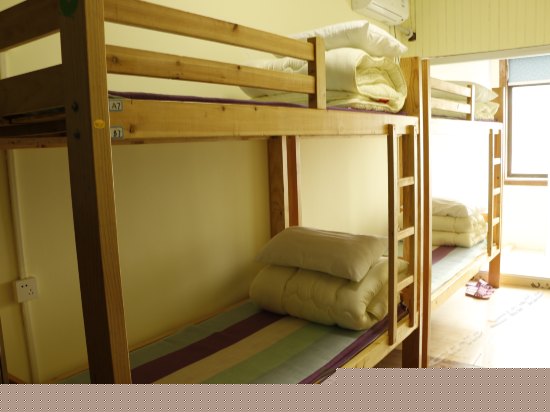 女生四人间（床位）