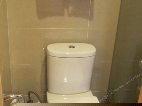 雅怡江景隔断套房