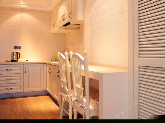 二卧室两厅复式家庭房