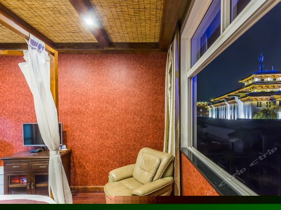 东南亚风情大床房