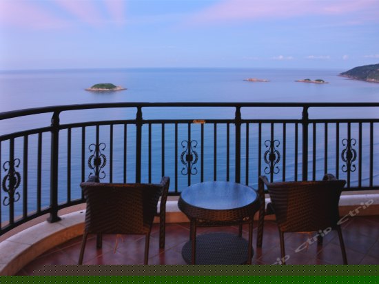 豪华海景标准双床房