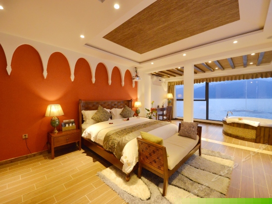 豪华海景套房-东南亚风格