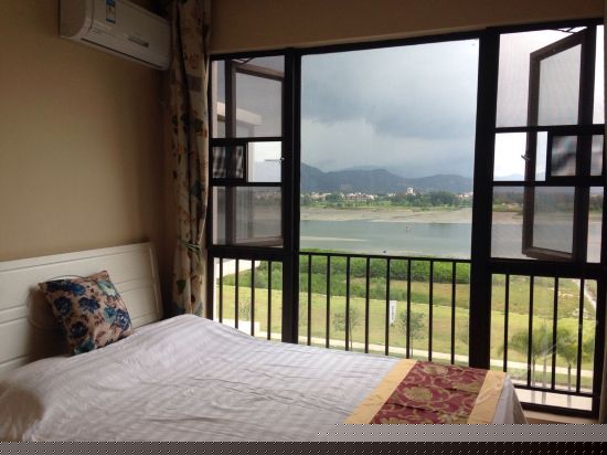 温馨双海景套房（二房二厅）