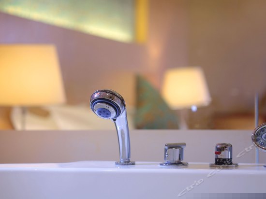 朝露轩海景大床房