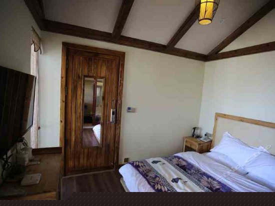 云海观洱海火山汤池阳光套房