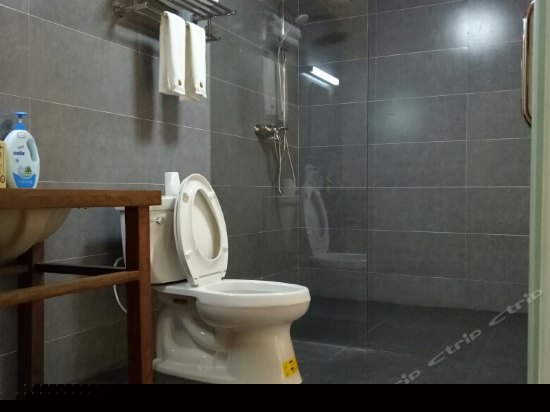 景保寨店大床房