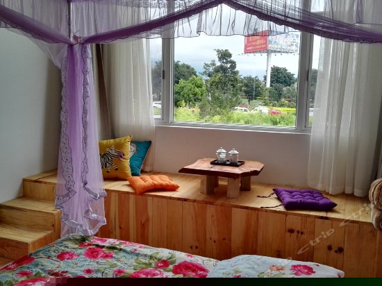 观景飘窗大床房