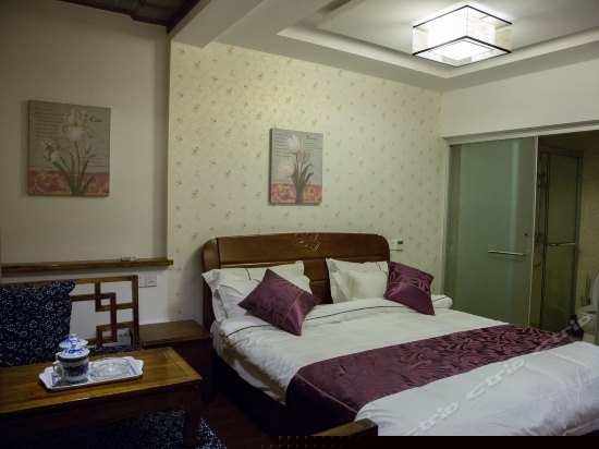 好时光临河观景房