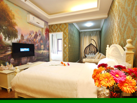 欧式双床家庭套房