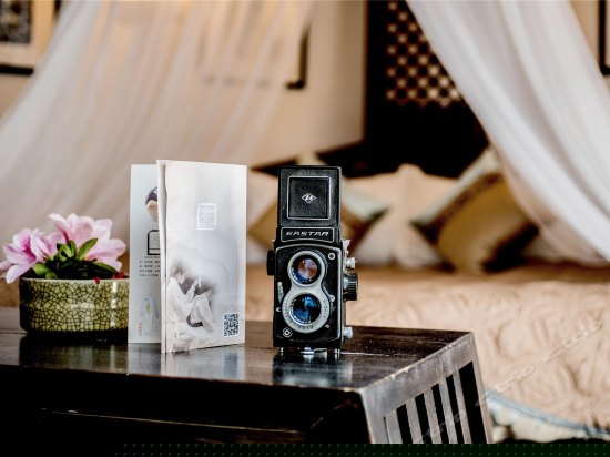 新妆蜜月圆床房