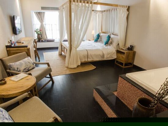 茉莉豪华大床房