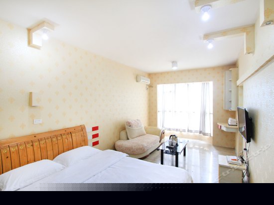 豪华江景大床房