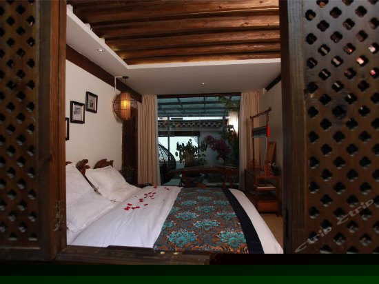 逸庐月亮门大套房