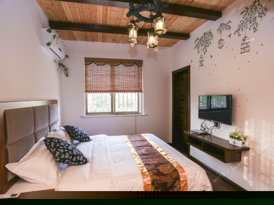 小木屋精品大床房