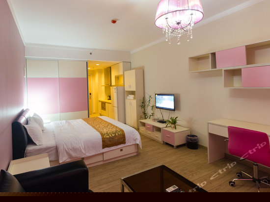 温馨套间大床房