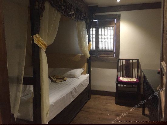 家庭套房三人(两室一厅）