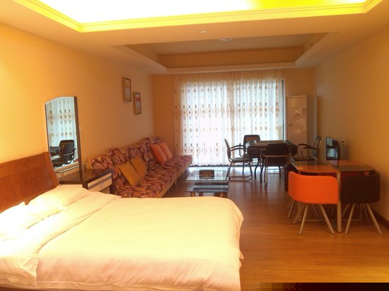 高级园景双床房