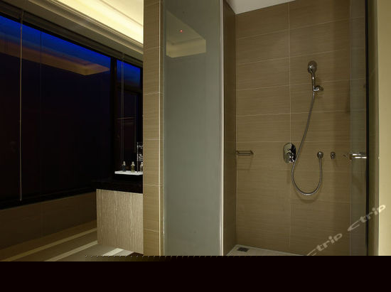 尊荣皇家商务房