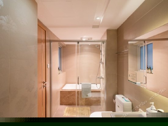 闲空间豪华四人套房