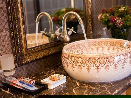 雪山蜜月观景房